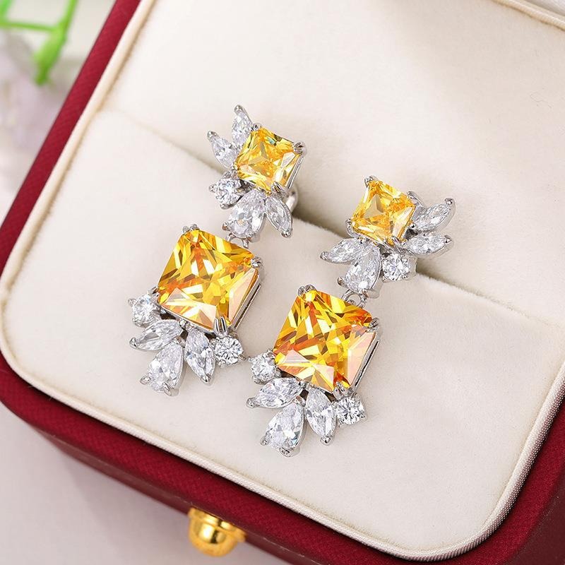 Palace style luxurious petal earrings with a noble temperament - AstroVerse™