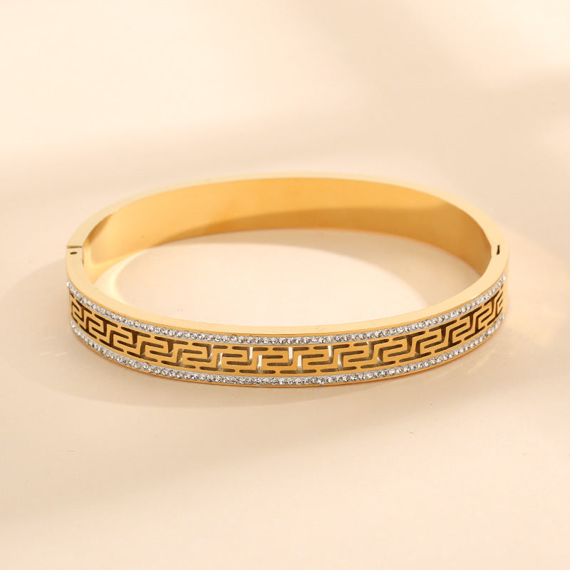 Retro Style Ins Niche Design Light Luxury High-end Bracelet - AstroVerse™