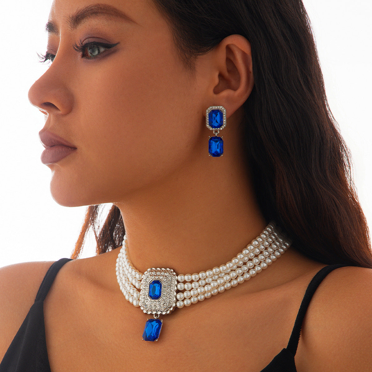 Fashionable imitation pearl necklace set, light luxury geometric alloy multi-layer clavicle chain