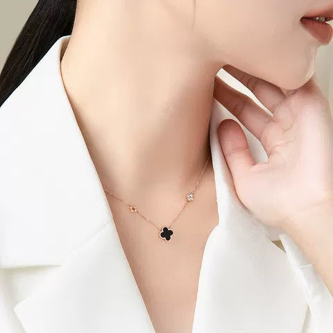 Clover Necklace for Women 999 Sterling Silver as a Valentine's Day Gift