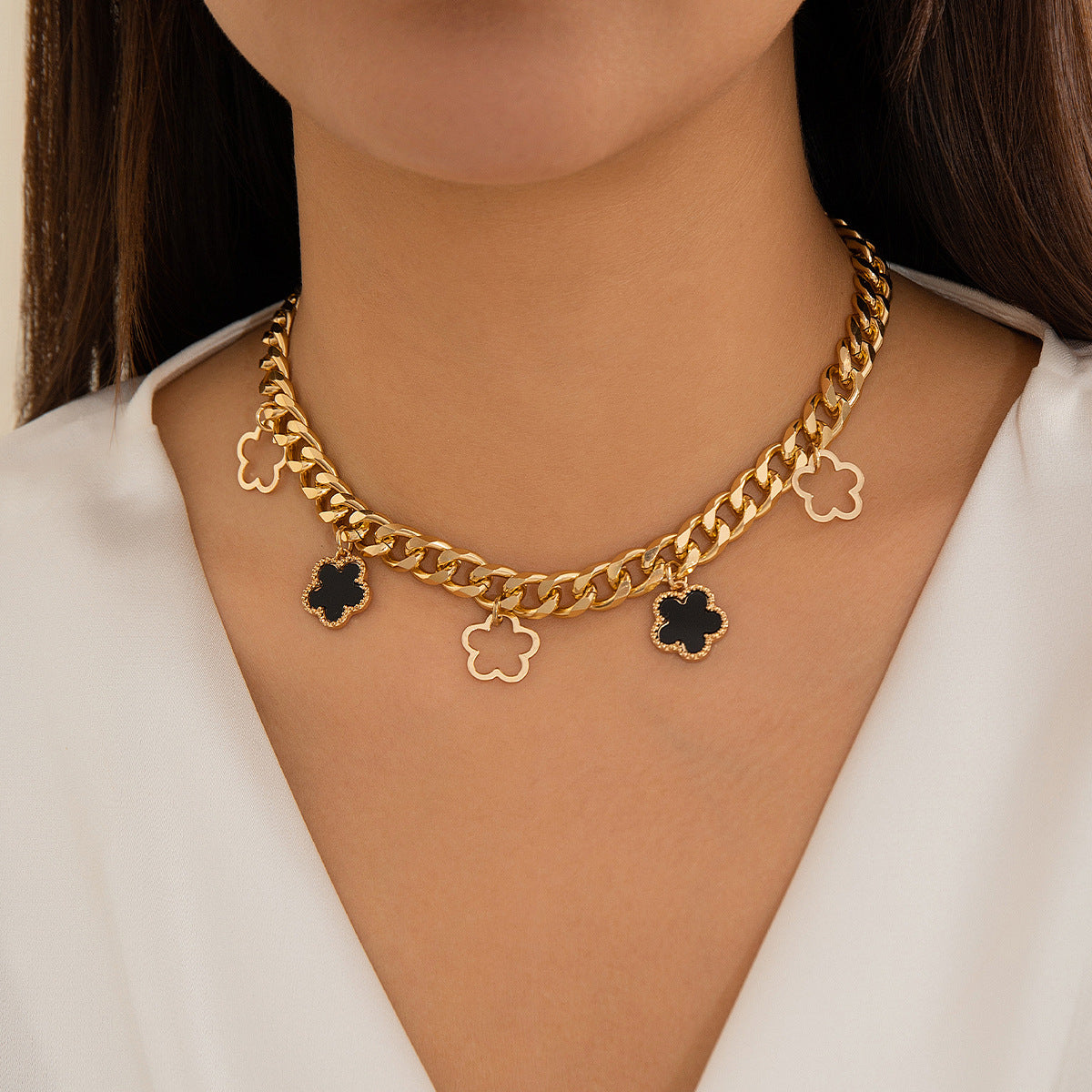 French elegant five leaf clover minimalist style necklace with sweet turquoise patterned flowers necklaces