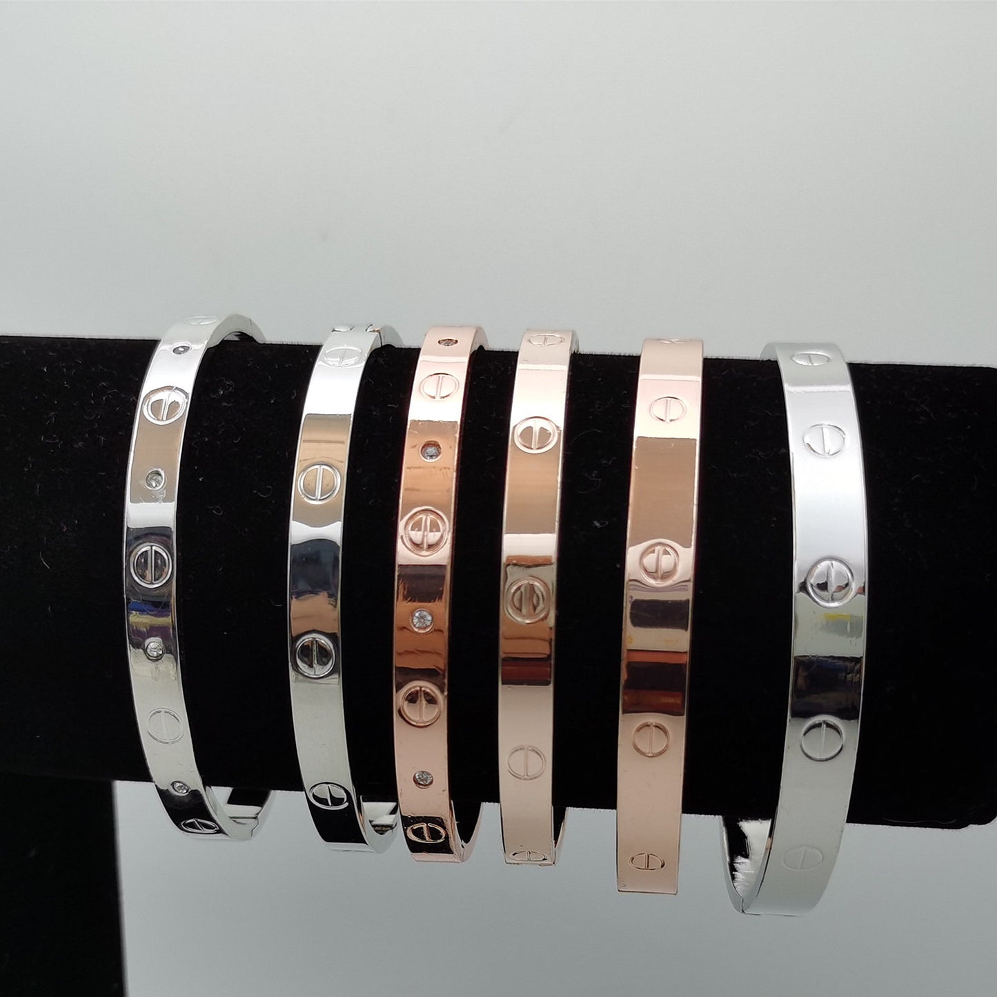 Bracelet with advanced feel, home bracelet with versatile fashion accessories, light luxury bracelet - AstroVerse™
