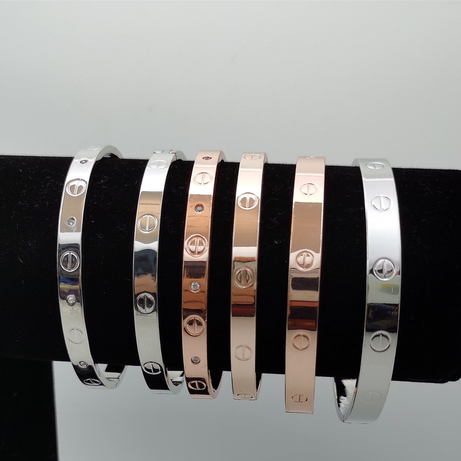 Bracelet with advanced feel, home bracelet with versatile fashion accessories, light luxury bracelet - AstroVerse™