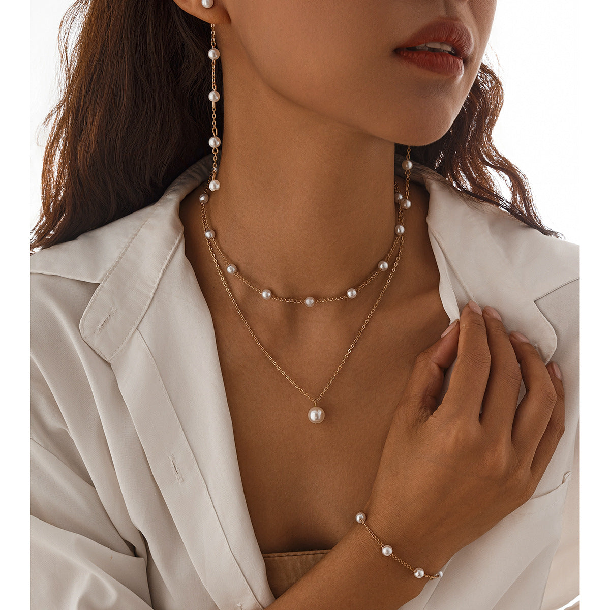 Fashion imitation pearl cross chain set necklace with high-end feel, alloy iron chain, collarbone chain