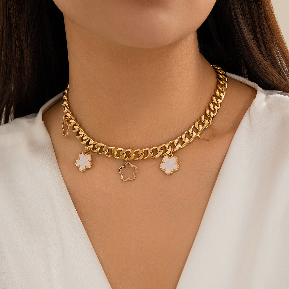 French elegant five leaf clover minimalist style necklace with sweet turquoise patterned flowers necklaces