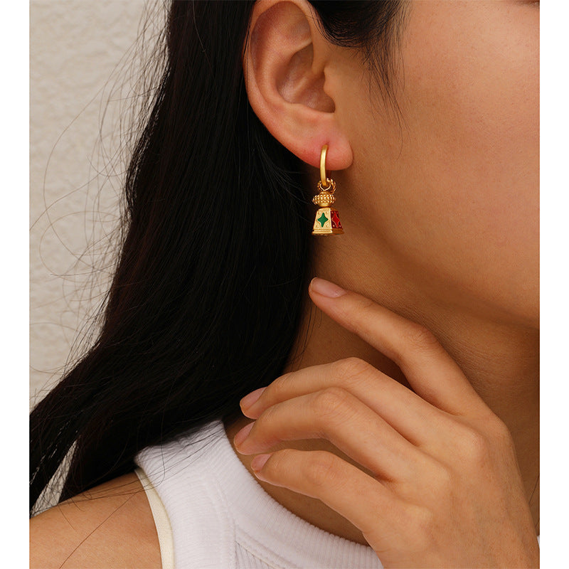 Chinese-style retro enamel oil-drip earrings for women, elegant vintage jewelry with unique design and luxurious high-end finish.