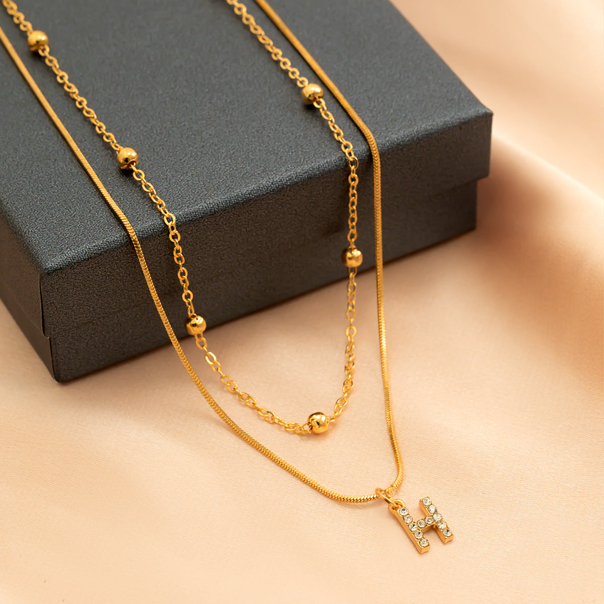 Simple diamond studded English letter pendant, double-layer necklace collarbone chain, versatile snake bone necklace for women
