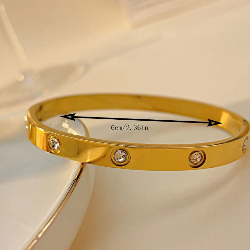 Fashionable and luxurious, European and American minimalist and non fading bracelet - AstroVerse™