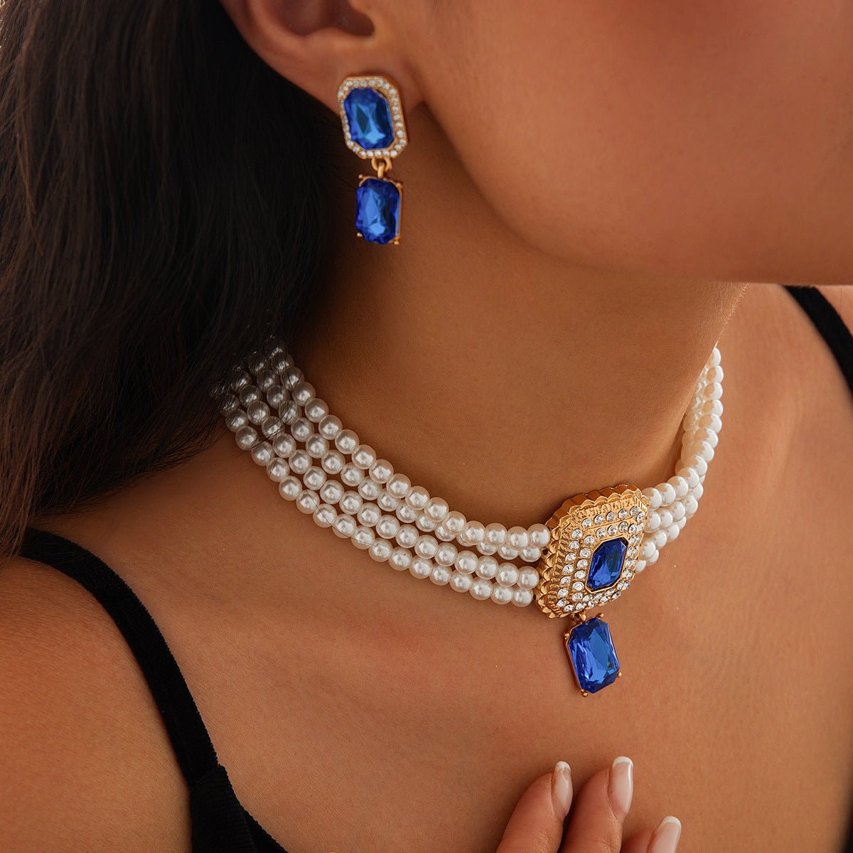 Fashionable imitation pearl necklace set, light luxury geometric alloy multi-layer clavicle chain