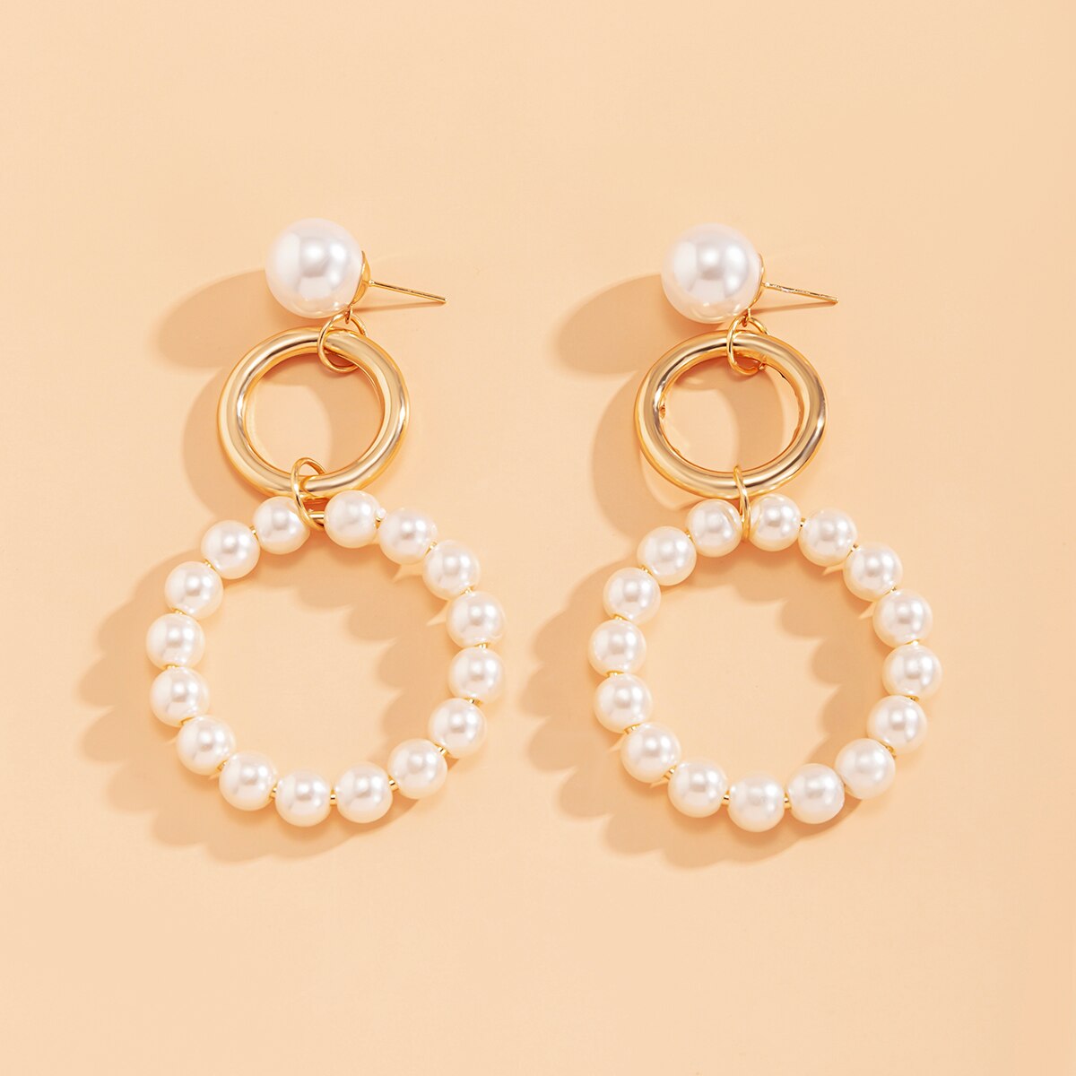 Retro Temperament Cold Wind Imitation Pearl Earrings Female Simple Geometric Metal Large Hoop Earrings