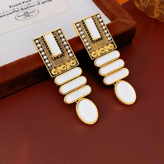 Geometric Artificial Pearl Earrings – French Retro Court Style - AstroVerse™
