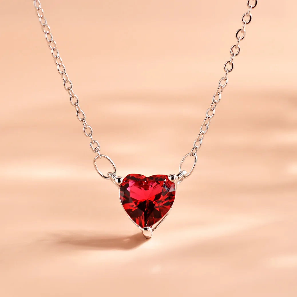 Exquisite Red Heart Pendant Necklace Cubic Zirconia Crystal Chain Necklace for Women Short Necklace Charm Jewelry Gifts